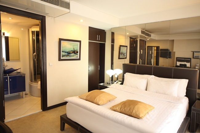 Cartoon Hotel Standard Double Room