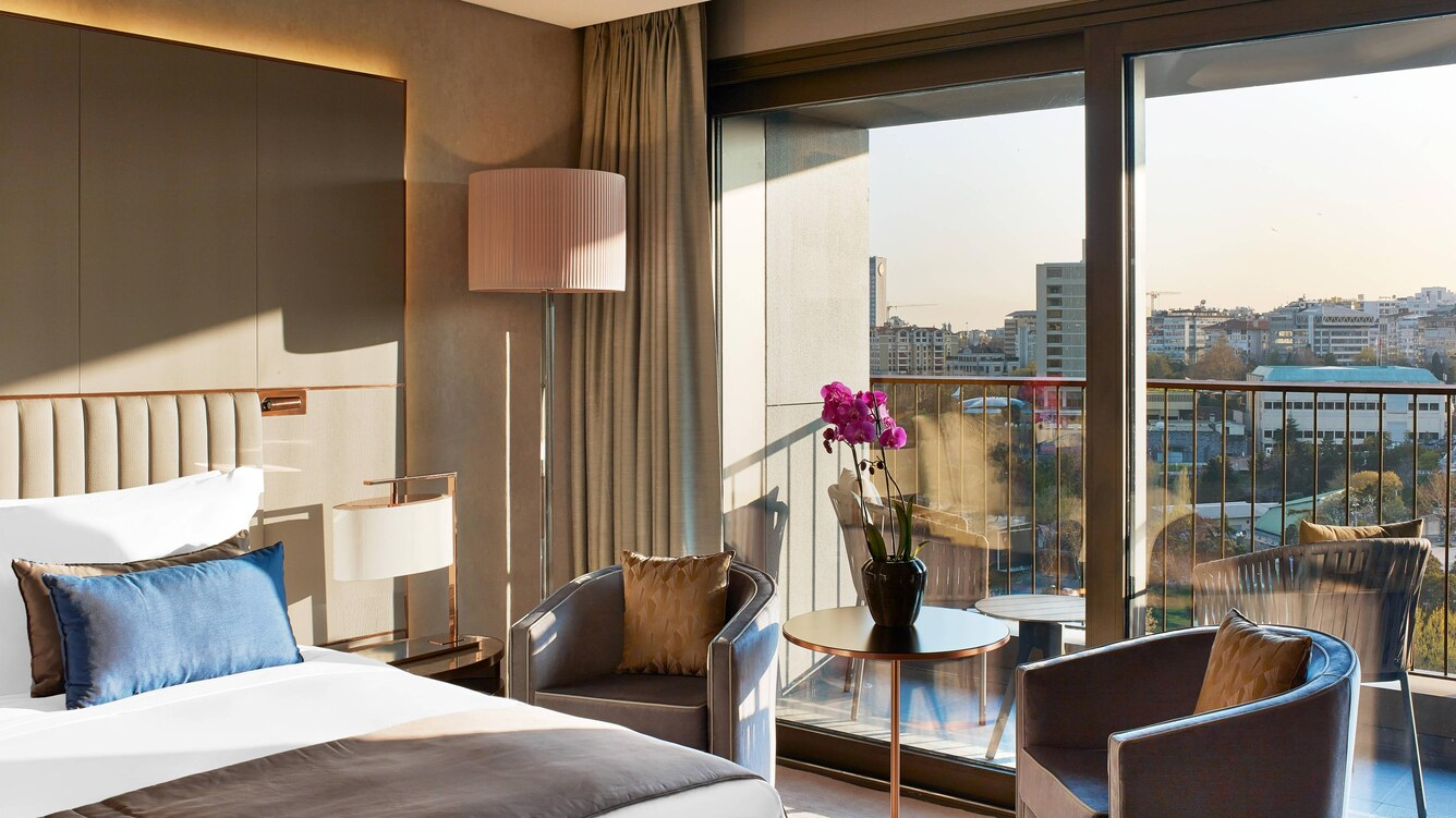 The St. Regis Istanbul Grand Room, 1 King Bed, Balcony, Park View (Grand Deluxe)