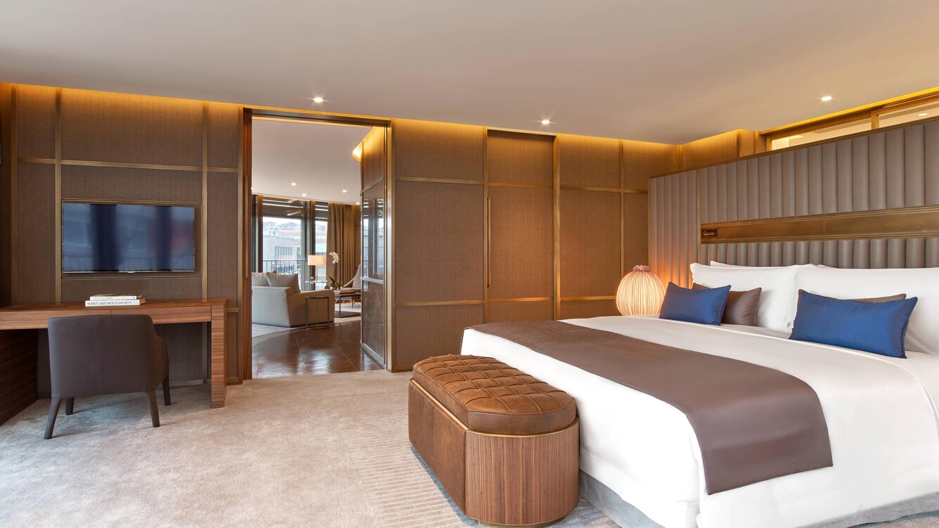 The St. Regis Istanbul Suite, 1 Bedroom, Park View (Cosmopolitan Suite)