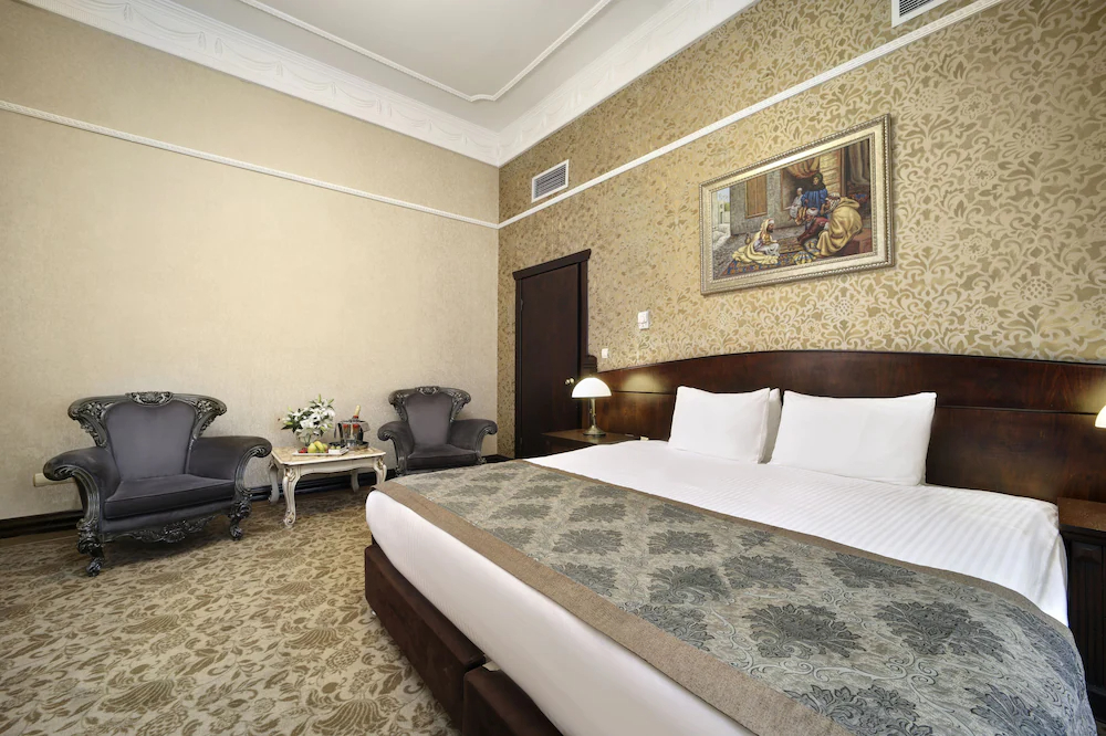 Legacy Ottoman Hotel Family Suite, 2 Bedrooms, Jacuzzi