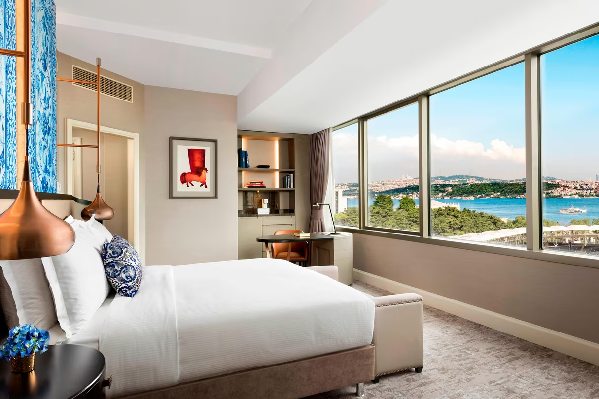 The Ritz-Carlton, Istanbul Front Bosphorus View Room, 1 King Bed