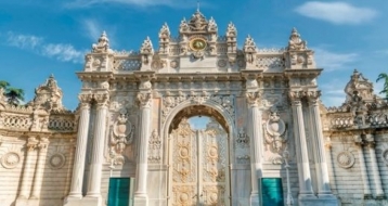 Dolmabahce Palace and Bosphorus tour